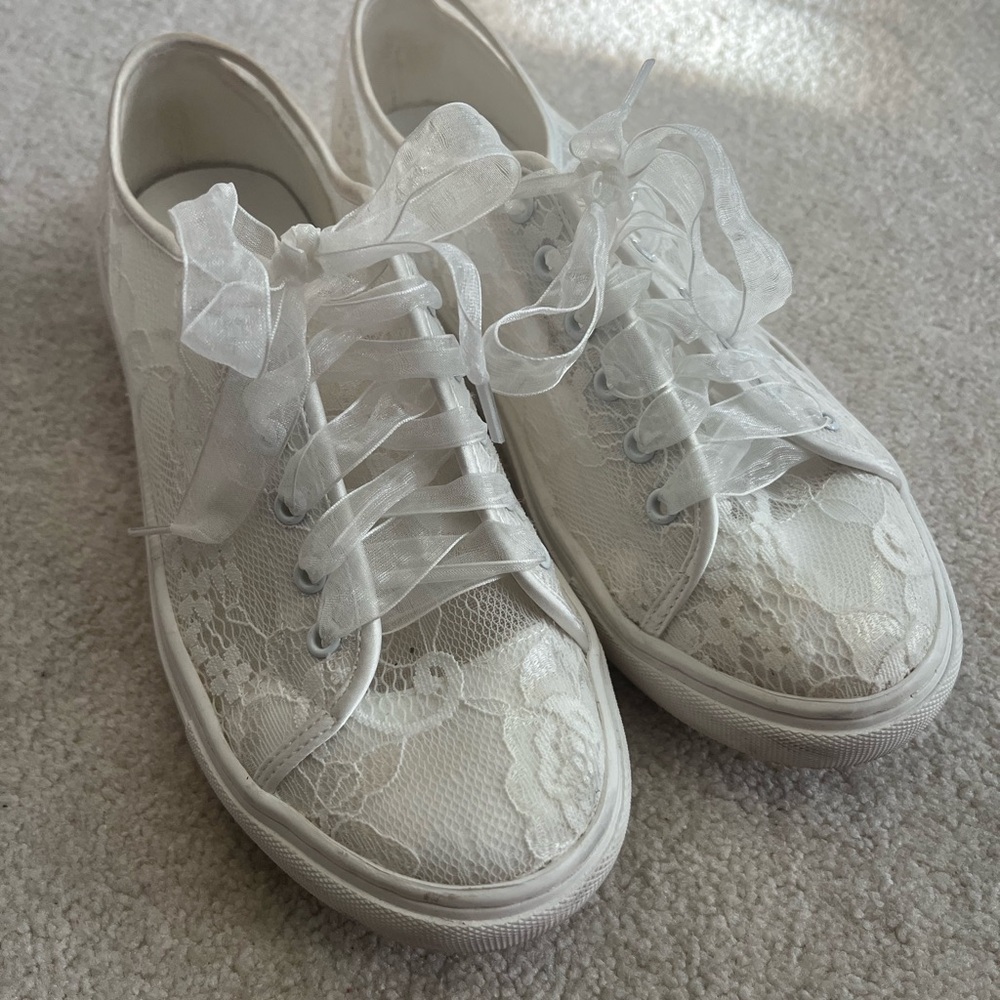 Bridal White Lace Women's Sneakers